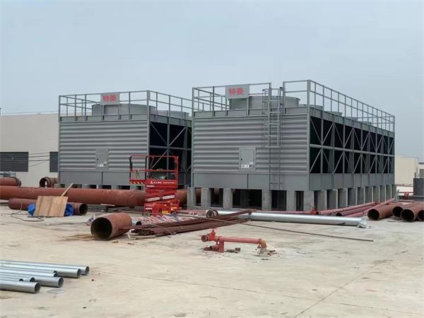 工業冷卻塔結冰